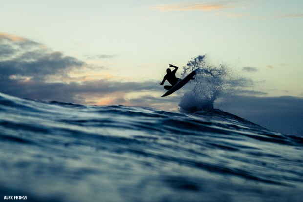 Last Wave of the day somewhere in the pacific ocean